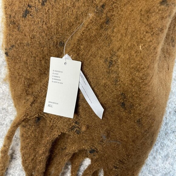 Urban Outfitters Scarf One Size Brown Fuzzy Brushed Fringe Knit Long - Picture 2 of 4